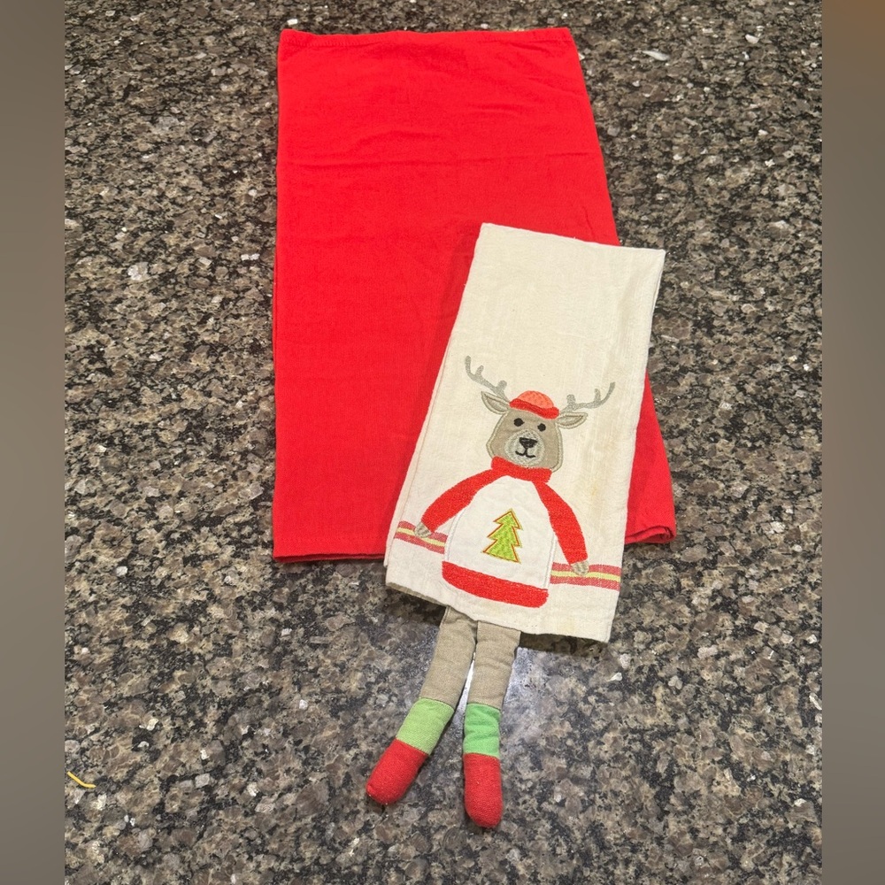 VTG Festive 100% Cotton Hand Towels Red White Hanging legs Embroidered Reindeer